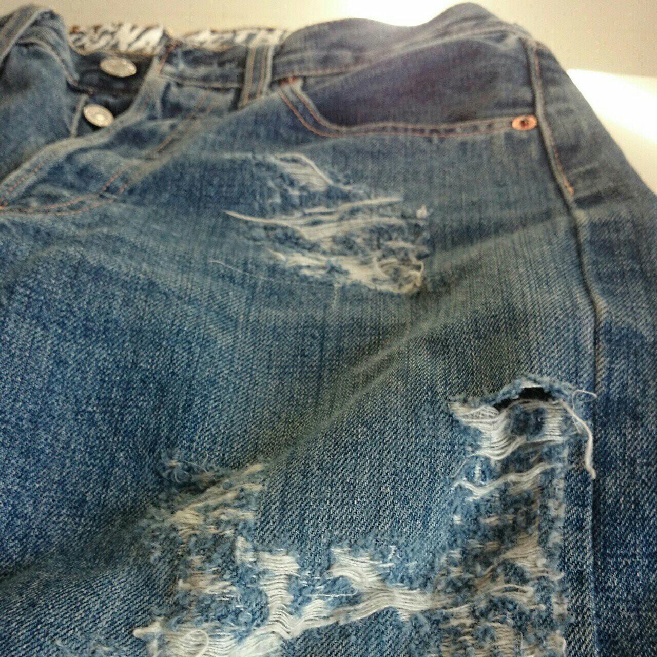 Levi's usati molto poco taglia W29 L 34 22 euro +... - Depop