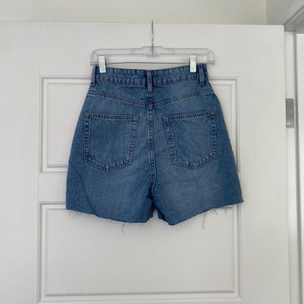 h&m medium length denim shorts high waisted US size... Depop