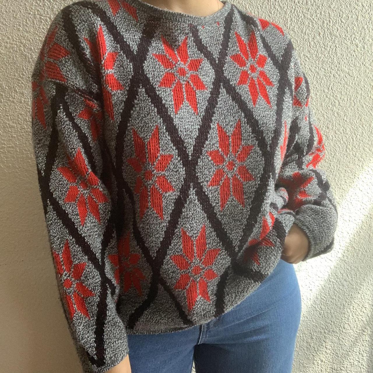 Women's Grey and Red Jumper (3)