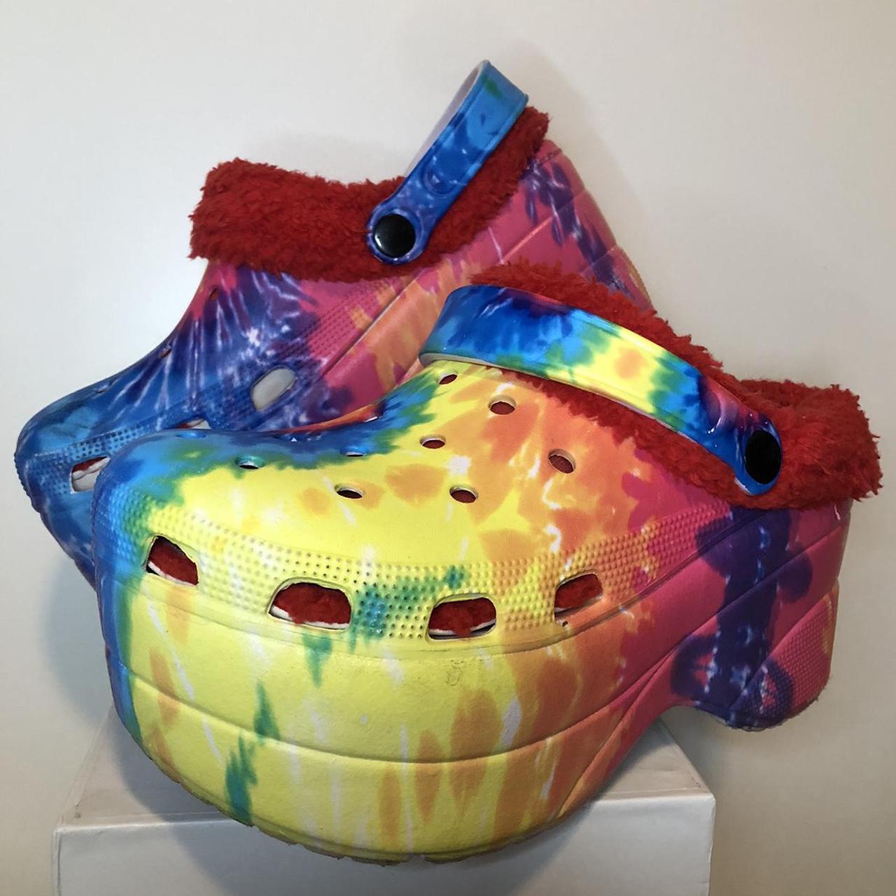 tie dye platform crocs