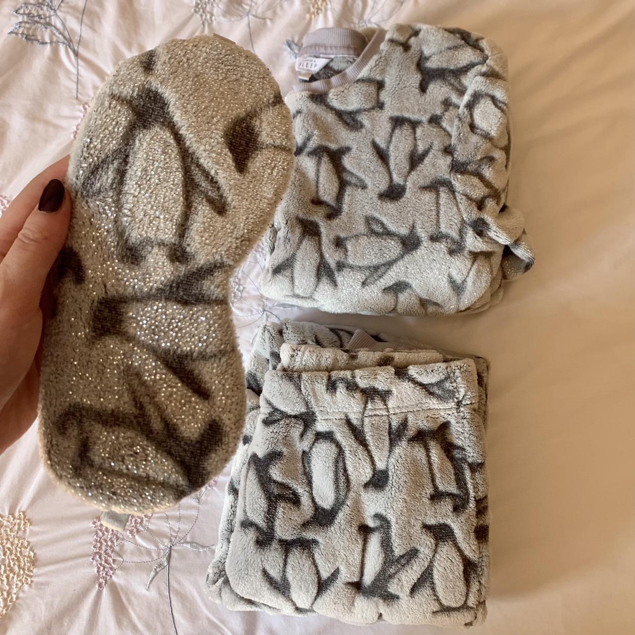 Debenhams Women's Grey and White Pajamas Depop