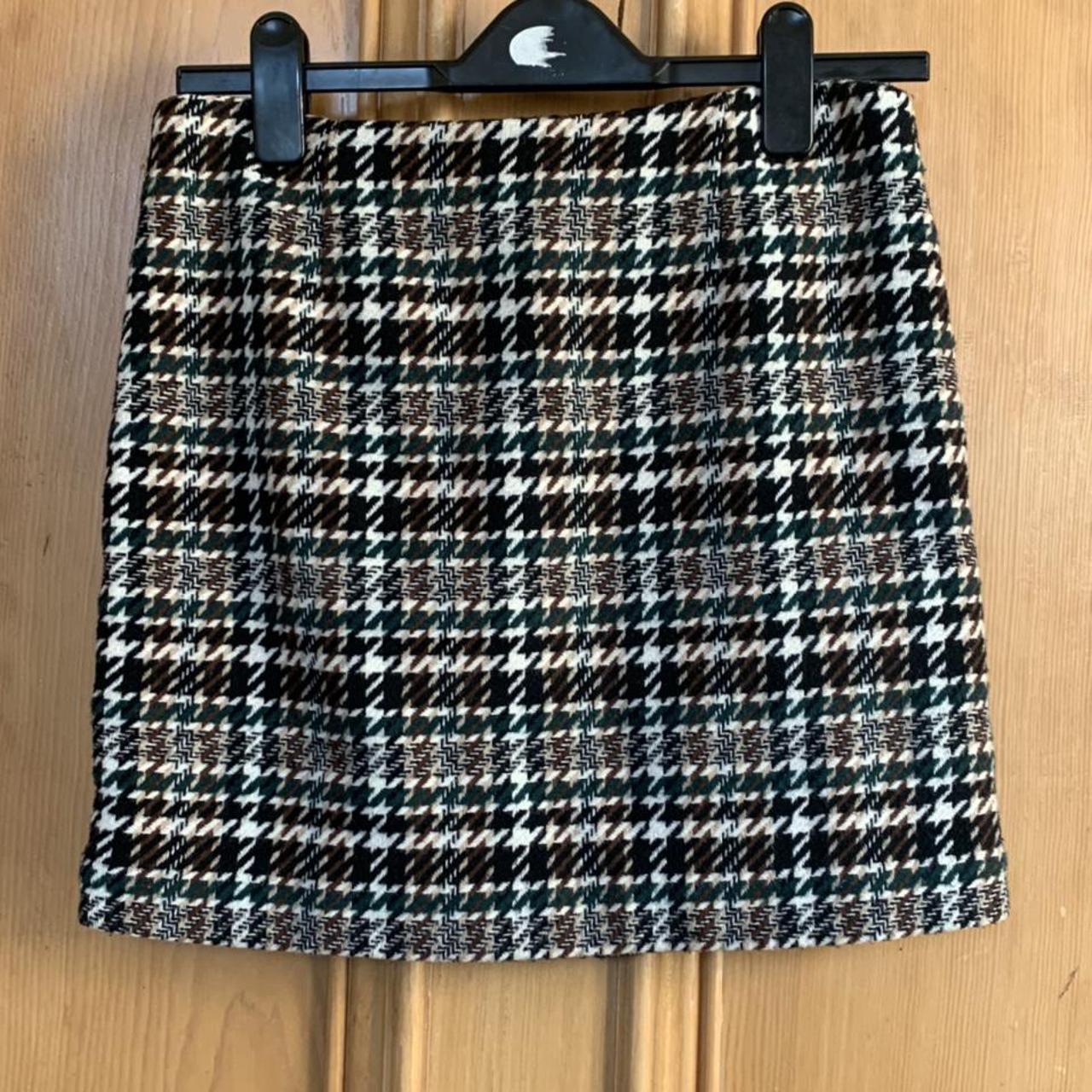 Checkered green skirt from H&M, super cute and... - Depop