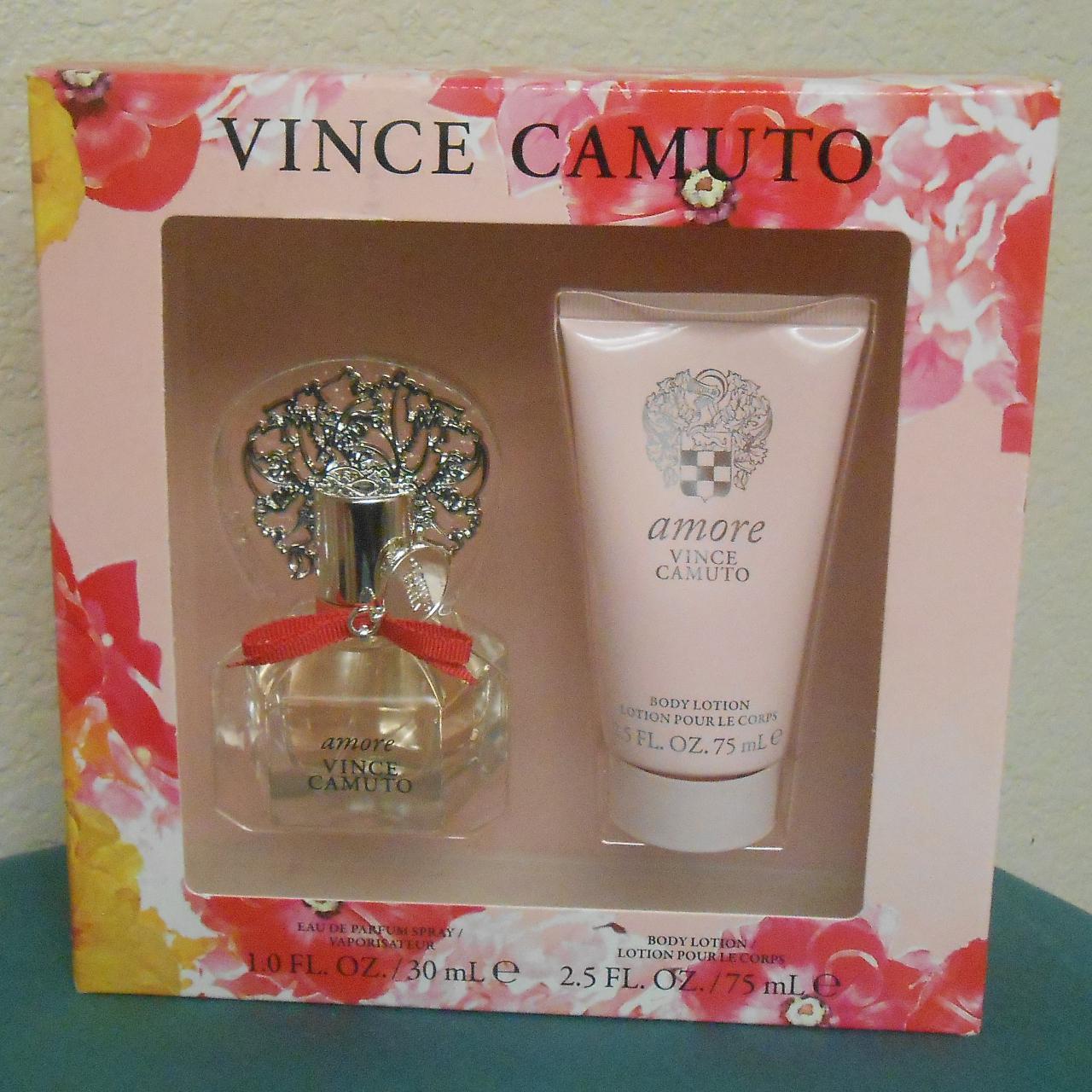Amore Vince Camuto Eau De Parfum Spray/Vaporisateur (Amore-White