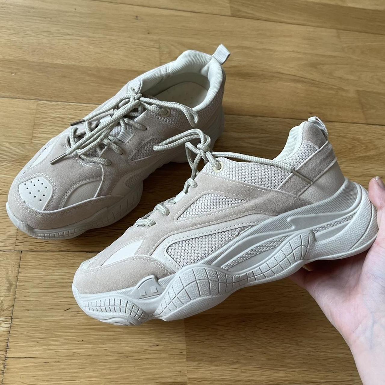 Beaut brand new Pretty Little Thing bubble