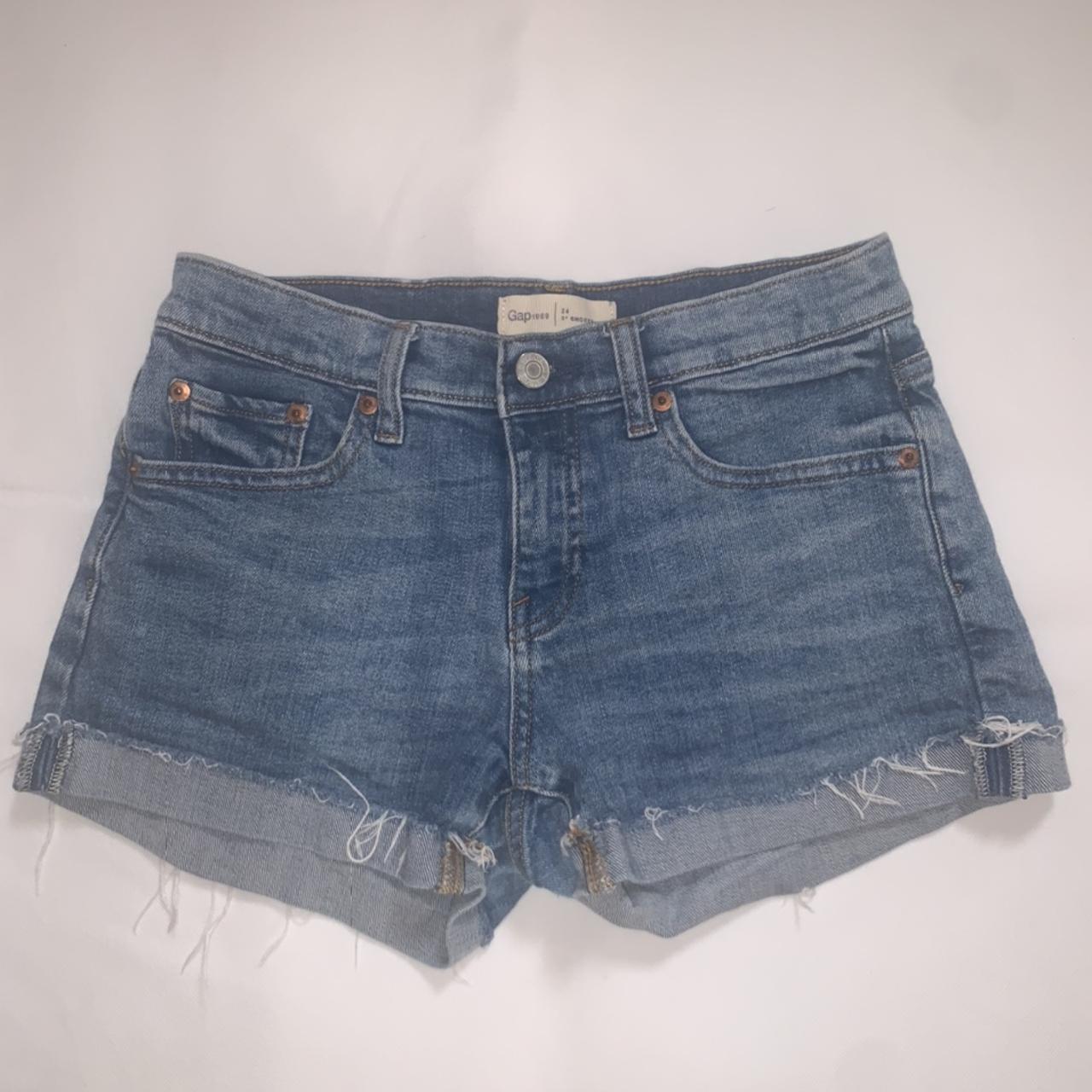 mid/low rise denim shorts worn once, in great... - Depop