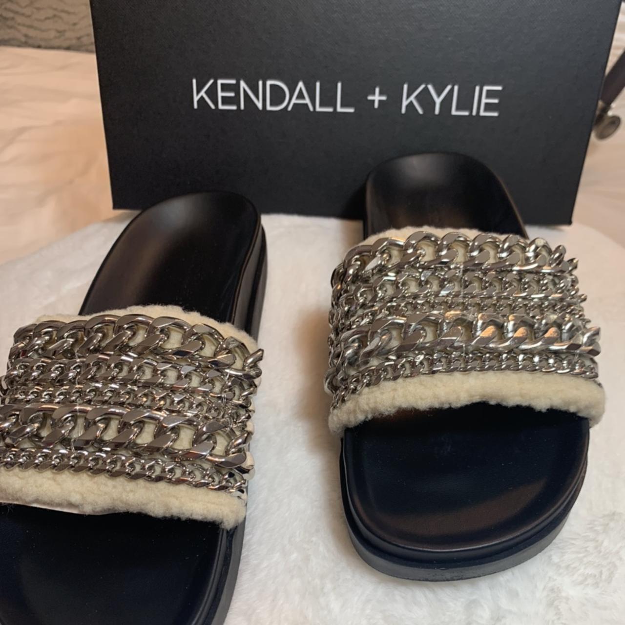 Kendall and discount kylie slides black