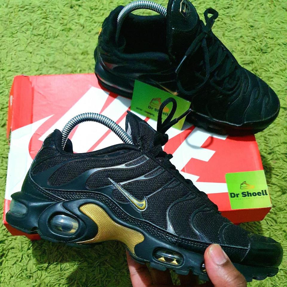 air max plus rainbow 2019