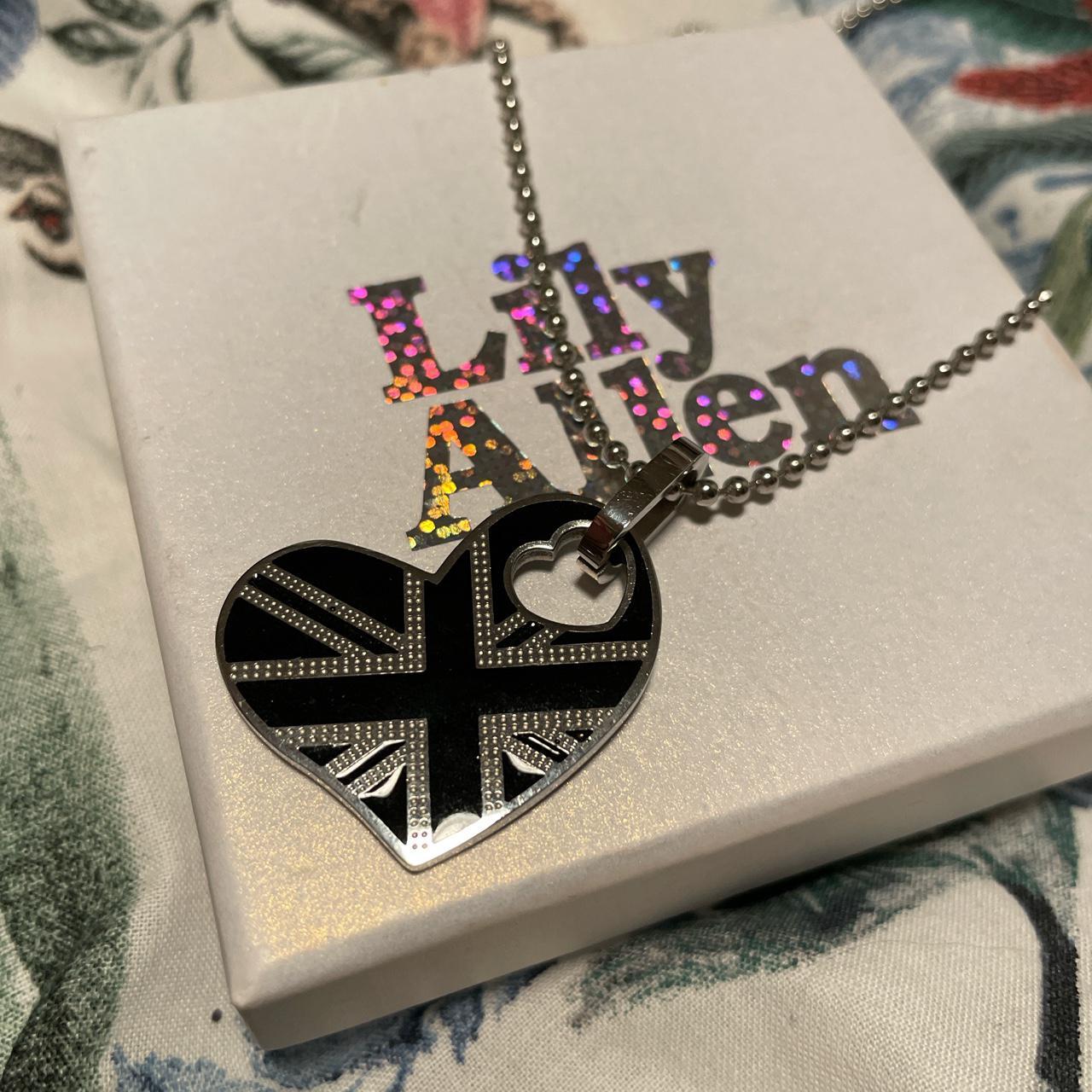 Lily Allen chain necklace. Necklace is perfect... - Depop