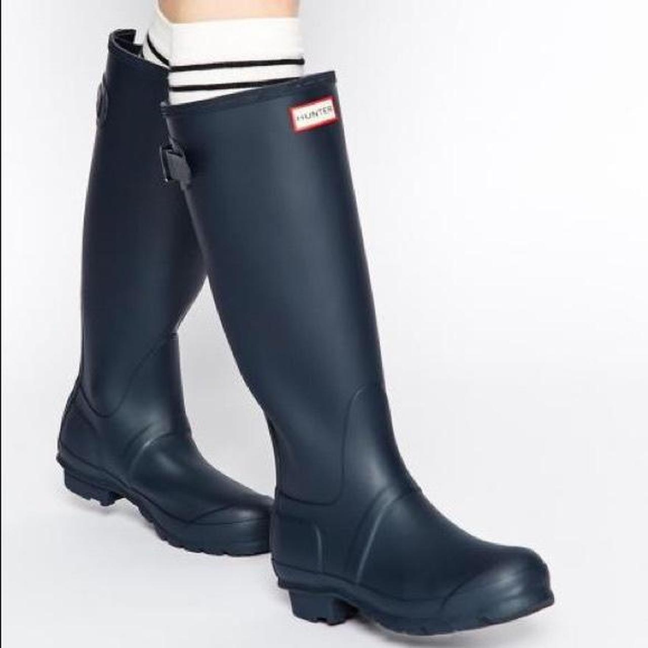 Navy hunter rain boots #hunterboots #rainboots - Depop