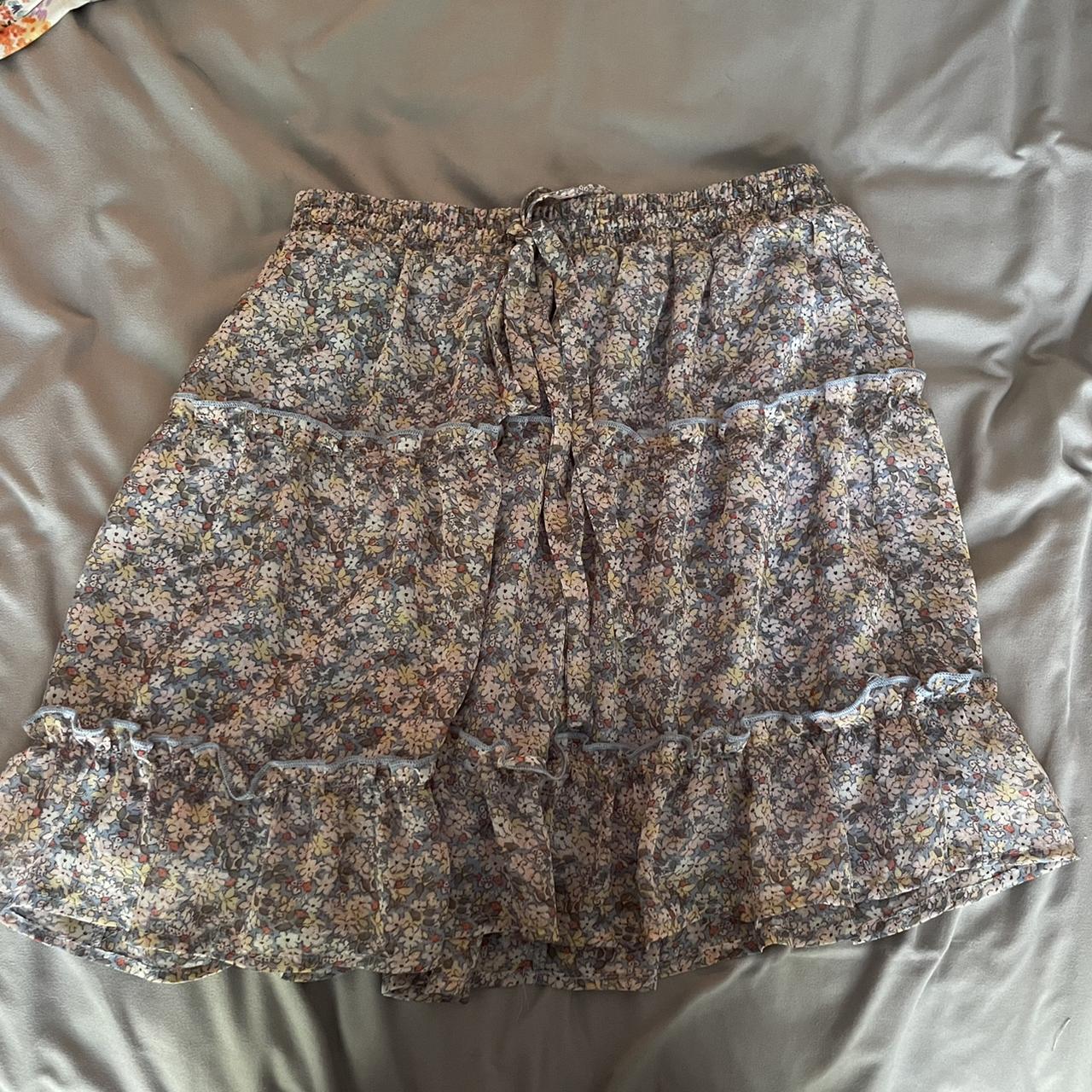 light blue floral skirt!! perfect for summer... - Depop