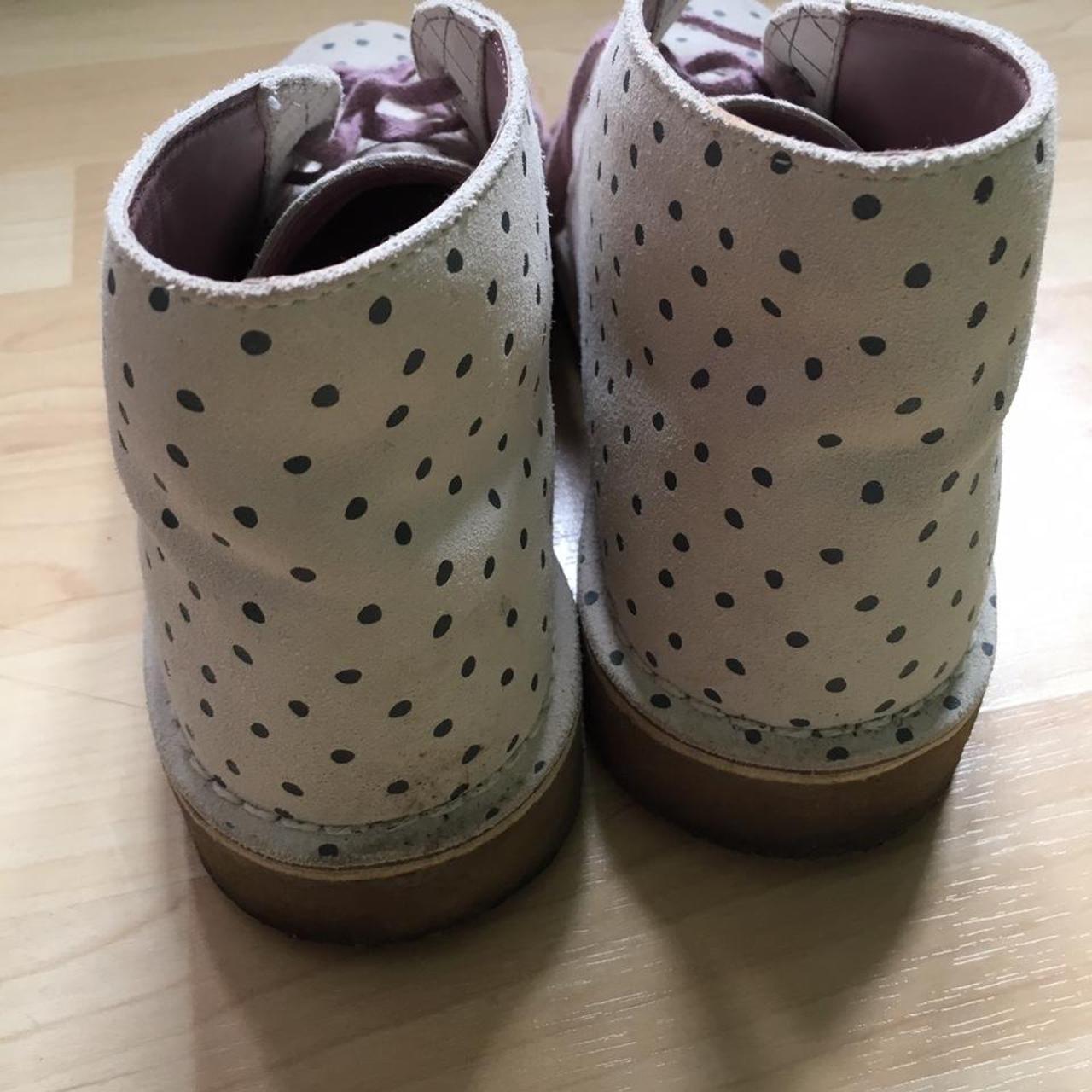 Clarks Women's Cream and Pink Boots Depop