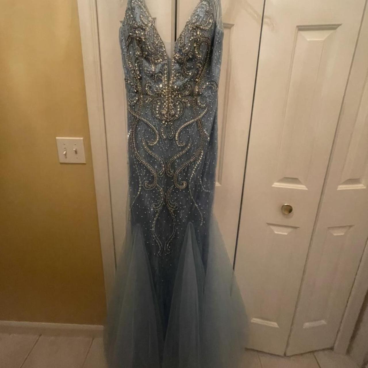 selling my prom dress from 2020. size medium.. Depop