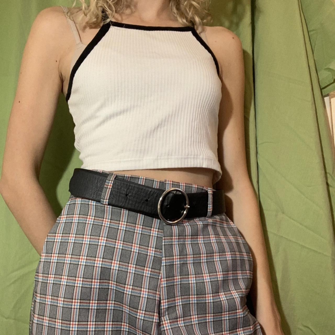 Gently used cropped tank, size 4. Fits XS/S... Depop