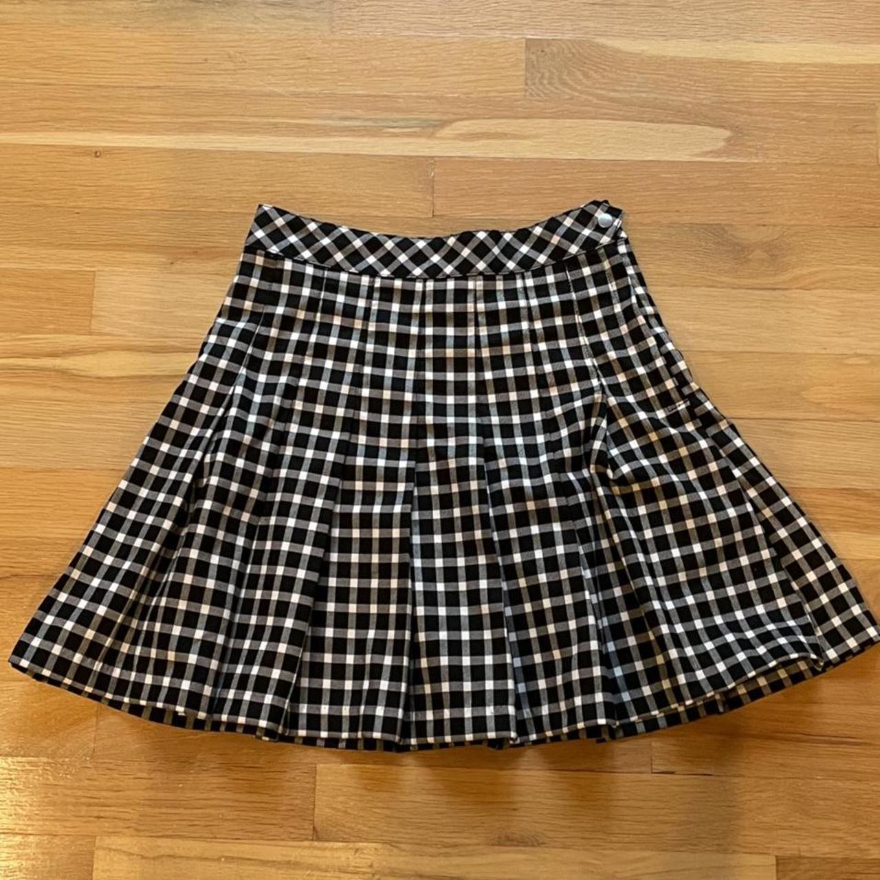 Black and White plaid pleated skirt Never been worn