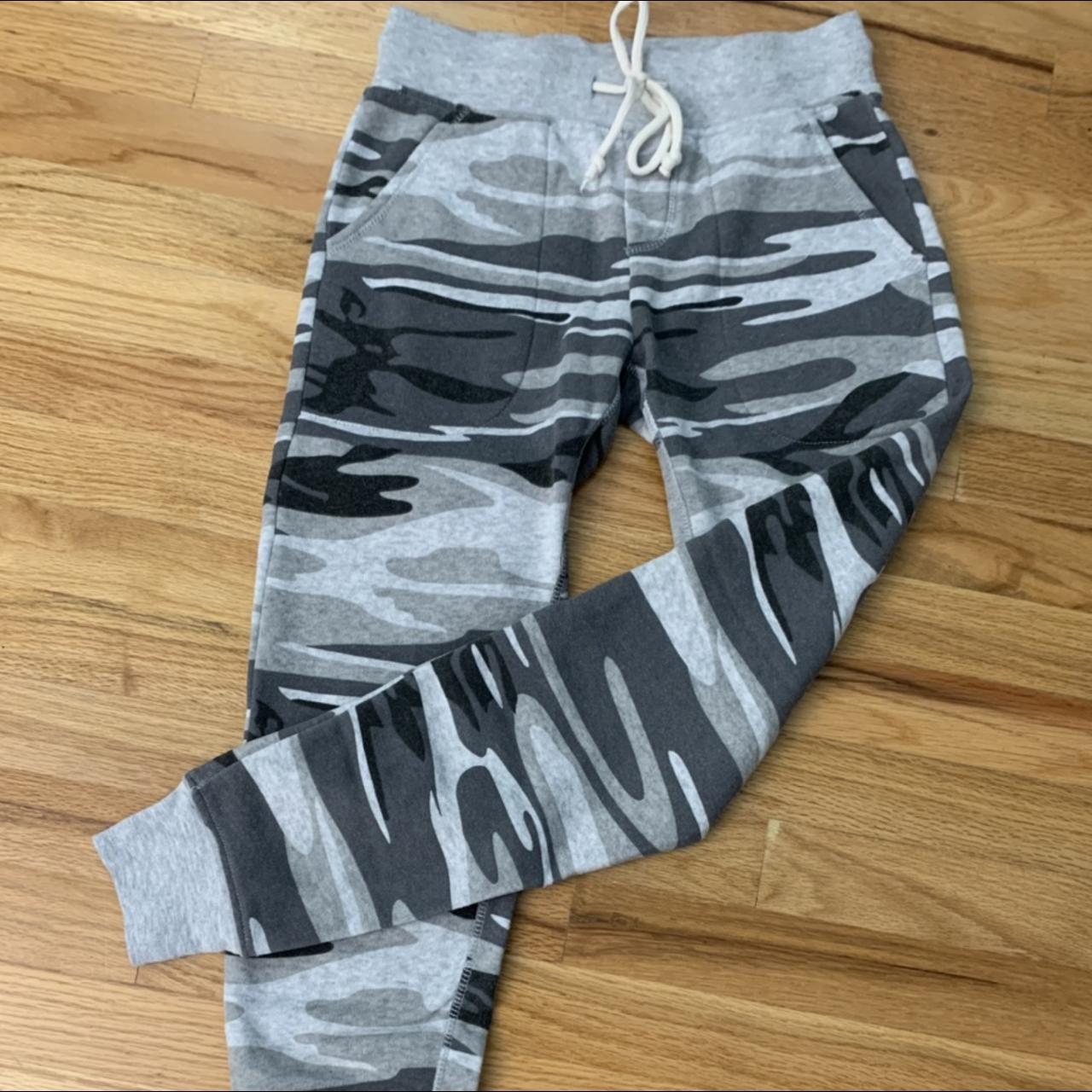 Alternative apparel camo hotsell joggers