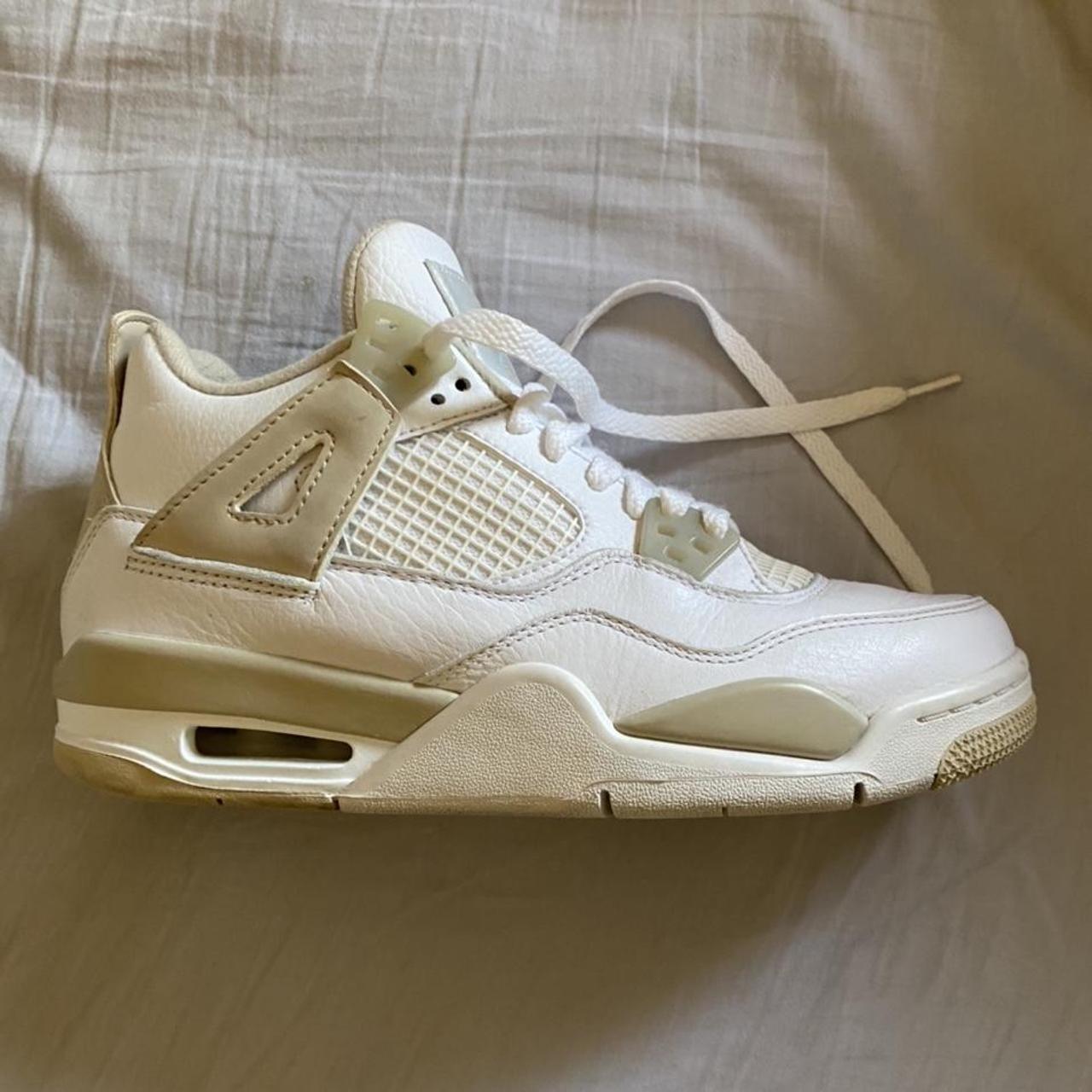 Sneakers Jordan Womens Sand Air Jordan Retro In Color 'Sand