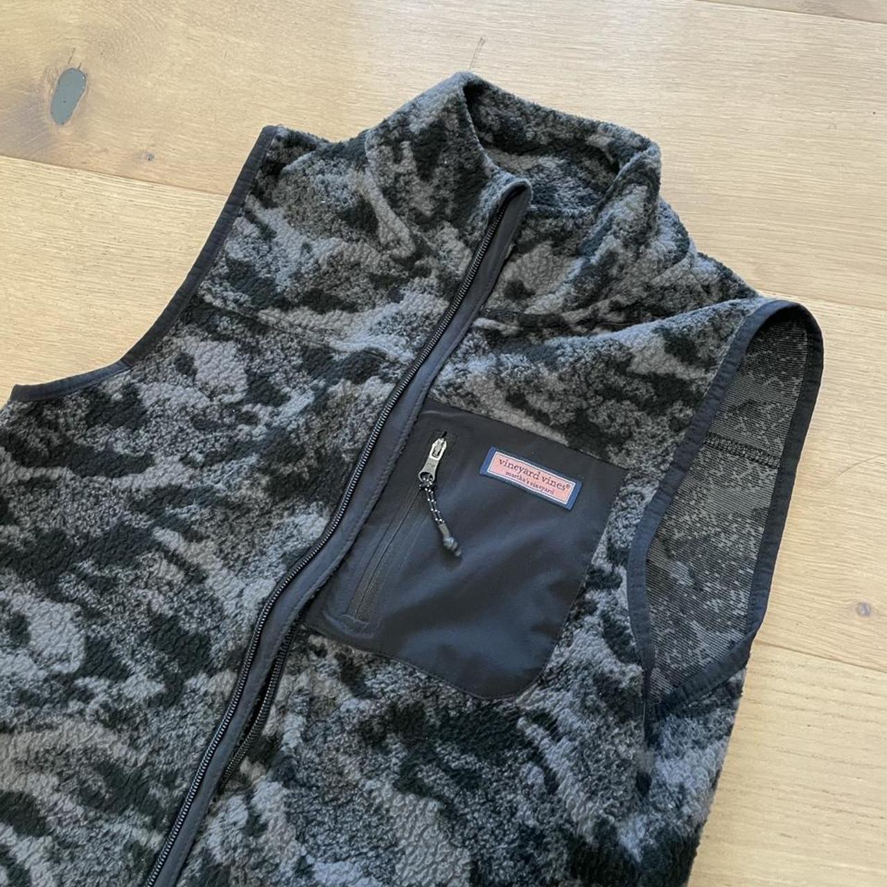 Vineyard vines store camo vest