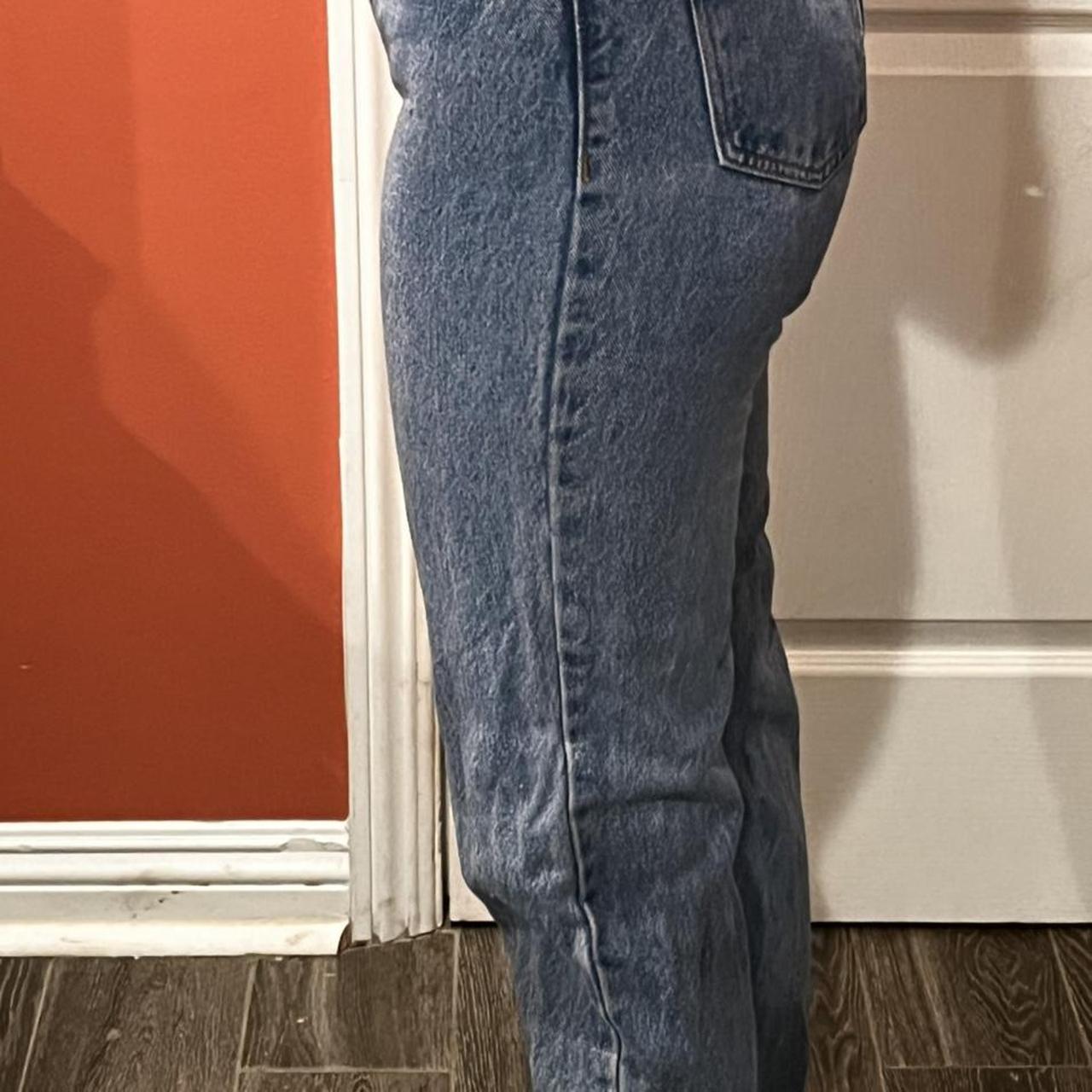 Brandy Melville Carly Jeans. Only worn a few times.... - Depop