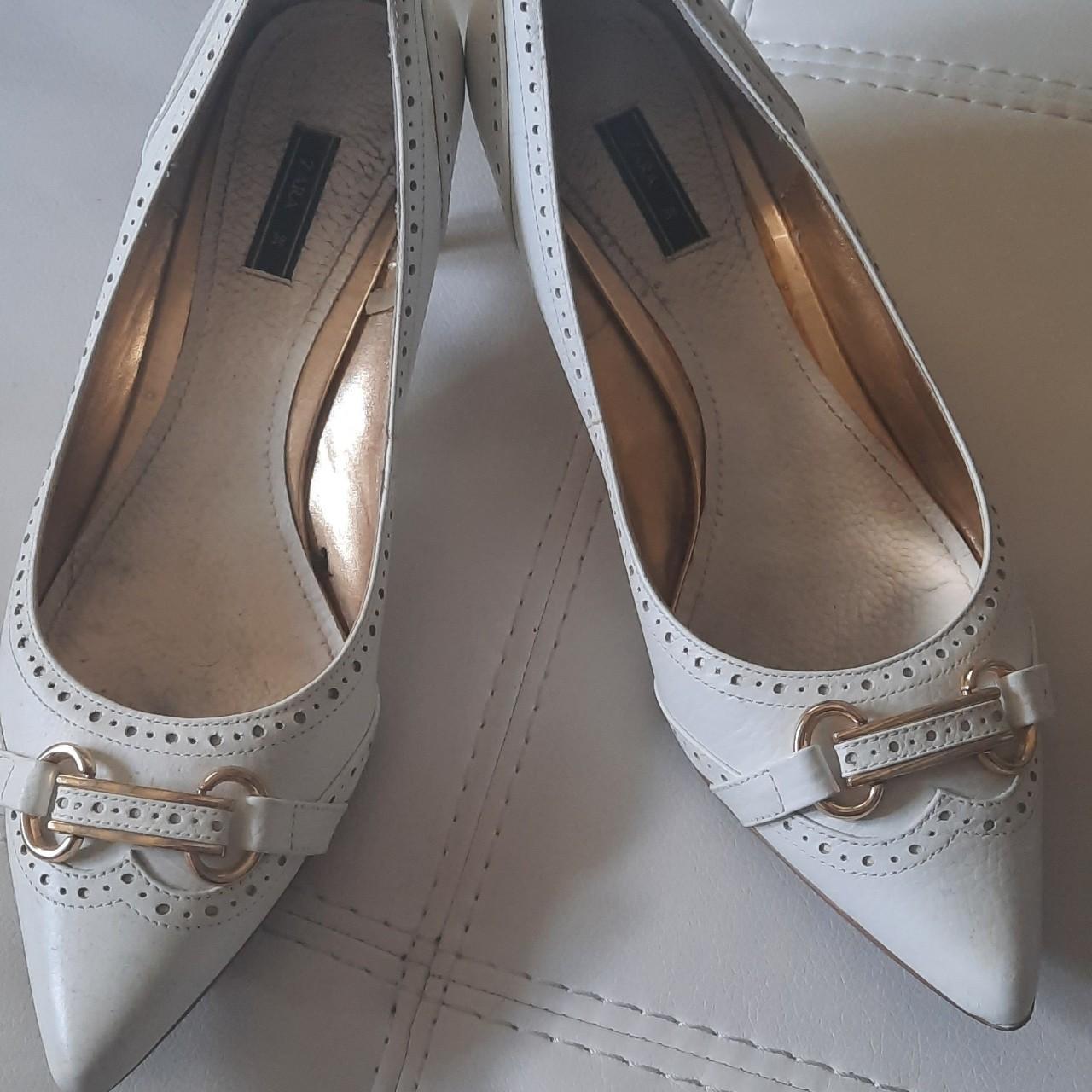 Y2K Zara kitten heels size 38 ; slightly stained as... - Depop