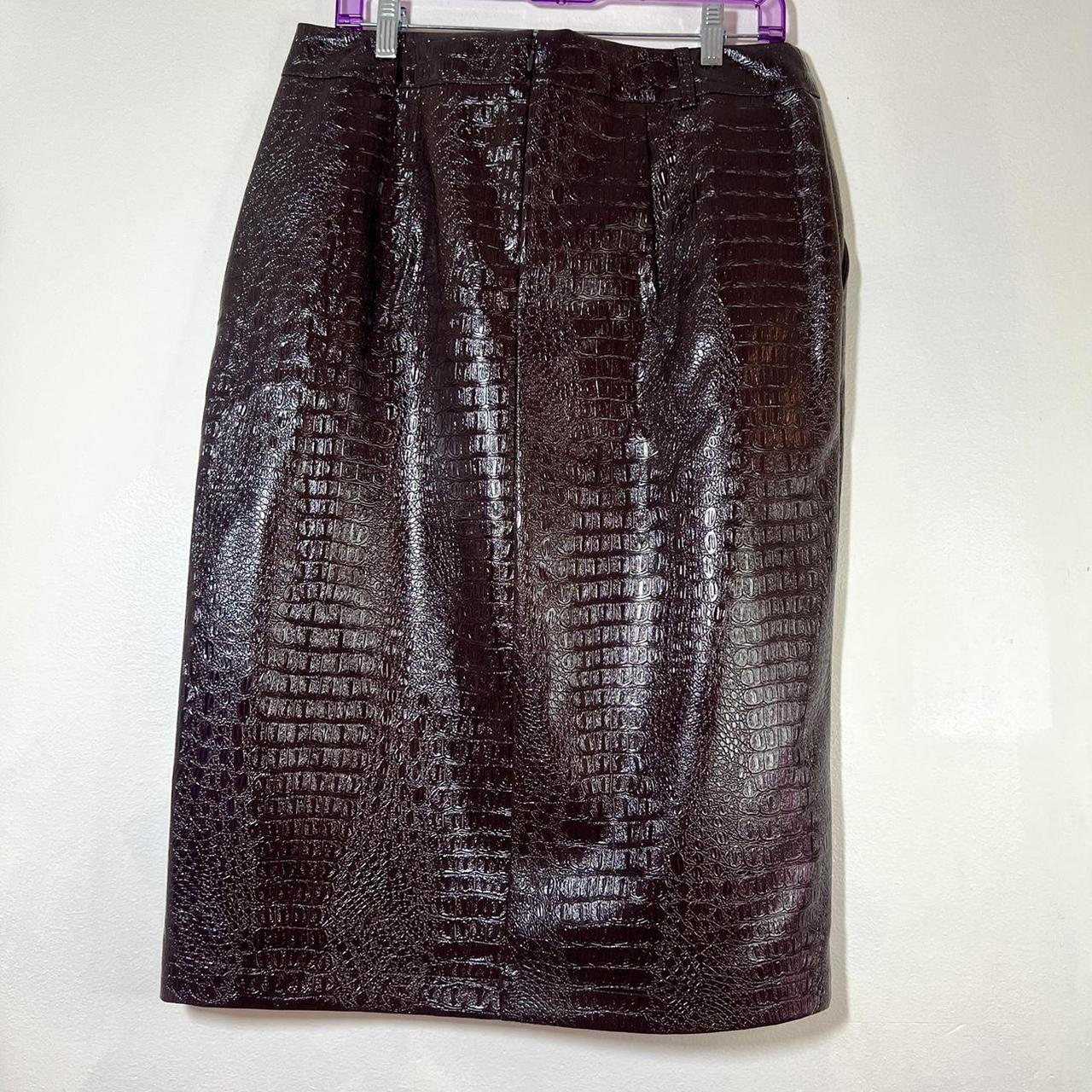Product Image 3 - This is a faux leather