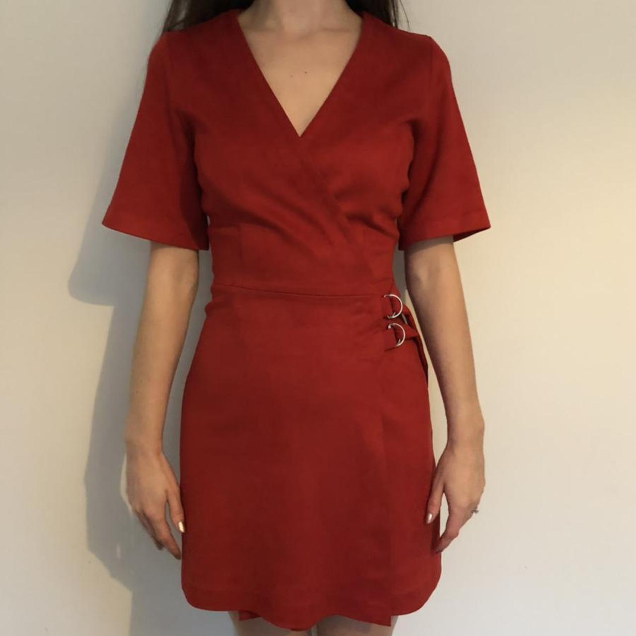 Red Zara suede wrap dress 
</p>
<div class='sfsiaftrpstwpr'><div class='sfsi_responsive_icons' style='display:block;margin-top:10px; margin-bottom: 10px; width:100%' data-icon-width-type='Fully responsive' data-icon-width-size='240' data-edge-type='Round' data-edge-radius='5'  ><div class='sfsi_icons_container sfsi_responsive_without_counter_icons sfsi_medium_button_container sfsi_icons_container_box_fully_container ' style='width:100%;display:flex; text-align:center;' ><a target='_blank' href='https://www.facebook.com/sharer/sharer.php?u=https%3A%2F%2Fwww.dresses2022.com%2Fsuede-wrap-dress%2F' style='display:block;text-align:center;margin-left:10px;  flex-basis:100%;' class=sfsi_responsive_fluid ><div class='sfsi_responsive_icon_item_container sfsi_responsive_icon_facebook_container sfsi_medium_button sfsi_responsive_icon_gradient sfsi_centered_icon' style=' border-radius:5px; width:auto; ' ><img style='max-height: 25px;display:unset;margin:0' class='sfsi_wicon' alt='facebook' src='https://www.dresses2022.com/wp-content/plugins/ultimate-social-media-icons/images/responsive-icon/facebook.svg'><span style='color:#fff'>Share on Facebook</span></div></a><a target='_blank' href='https://twitter.com/intent/tweet?text=Hey%2C+check+out+this+cool+site+I+found%3A+www.yourname.com+%23Topic+via%40my_twitter_name&url=https%3A%2F%2Fwww.dresses2022.com%2Fsuede-wrap-dress%2F' style='display:block;text-align:center;margin-left:10px;  flex-basis:100%;' class=sfsi_responsive_fluid ><div class='sfsi_responsive_icon_item_container sfsi_responsive_icon_twitter_container sfsi_medium_button sfsi_responsive_icon_gradient sfsi_centered_icon' style=' border-radius:5px; width:auto; ' ><img style='max-height: 25px;display:unset;margin:0' class='sfsi_wicon' alt='Twitter' src='https://www.dresses2022.com/wp-content/plugins/ultimate-social-media-icons/images/responsive-icon/Twitter.svg'><span style='color:#fff'>Tweet</span></div></a><a target='_blank' href='https://follow.it/now' style='display:block;text-align:center;margin-left:10px;  flex-basis:100%;' class=sfsi_responsive_fluid ><div class='sfsi_responsive_icon_item_container sfsi_responsive_icon_follow_container sfsi_medium_button sfsi_responsive_icon_gradient sfsi_centered_icon' style=' border-radius:5px; width:auto; ' ><img style='max-height: 25px;display:unset;margin:0' class='sfsi_wicon' alt='Follow' src='https://www.dresses2022.com/wp-content/plugins/ultimate-social-media-icons/images/responsive-icon/Follow.png'><span style='color:#fff'>Follow us</span></div></a><a target='_blank' href='https://www.pinterest.com/pin/create/link/?url=https%3A%2F%2Fwww.dresses2022.com%2Fsuede-wrap-dress%2F' style='display:block;text-align:center;margin-left:10px;  flex-basis:100%;' class=sfsi_responsive_fluid ><div class='sfsi_responsive_icon_item_container sfsi_responsive_icon_pinterest_container sfsi_medium_button sfsi_responsive_icon_gradient sfsi_centered_icon' style=' border-radius:5px; width:auto; ' ><img style='max-height: 25px;display:unset;margin:0' class='sfsi_wicon' alt='Pinterest' src='https://www.dresses2022.com/wp-content/plugins/ultimate-social-media-icons/images/responsive-icon/Pinterest.svg'><span style='color:#fff'>Save</span></div></a></div></div></div><!--end responsive_icons--><div class=