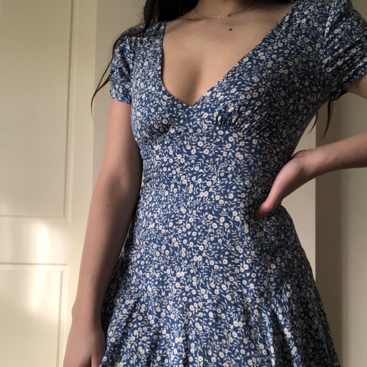 princess polly floral dress blue and white summer... - Depop