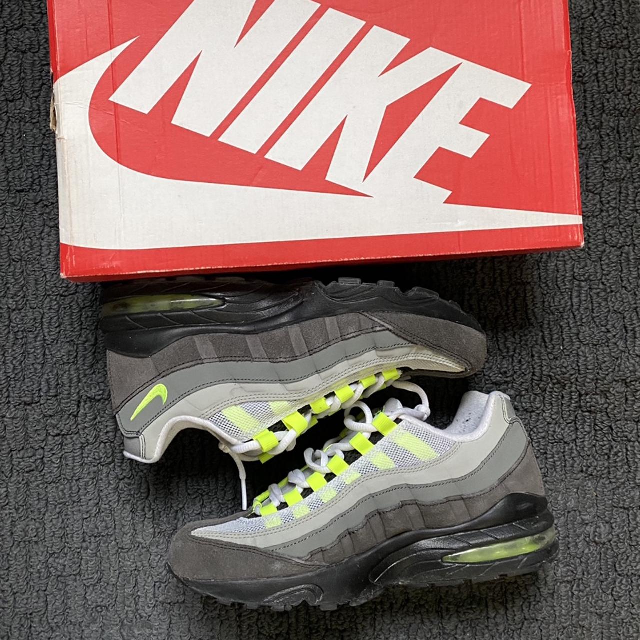 air max 95 neon size 7