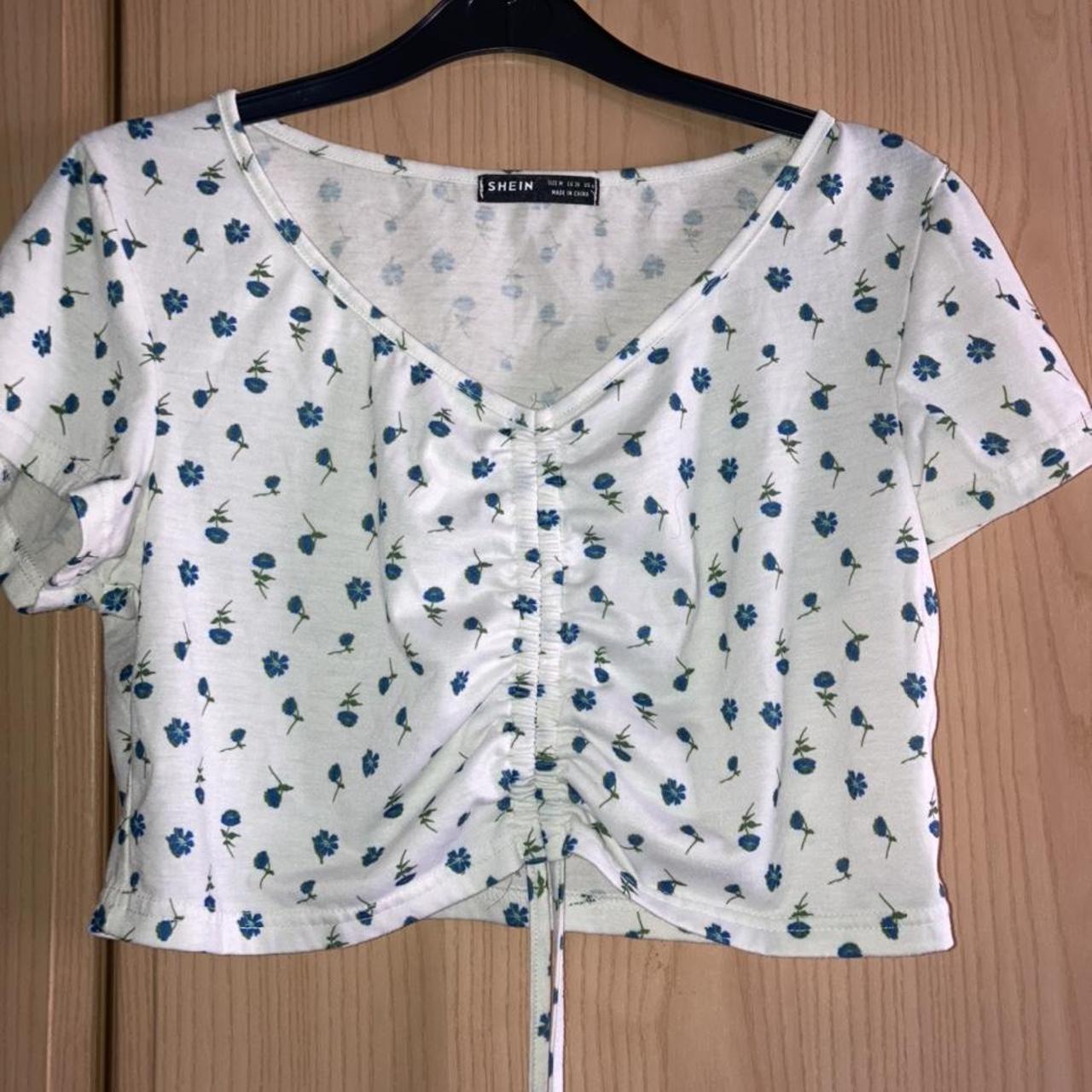 PERFECT FOR SUMMER. very cute shein top stretchy fit... - Depop