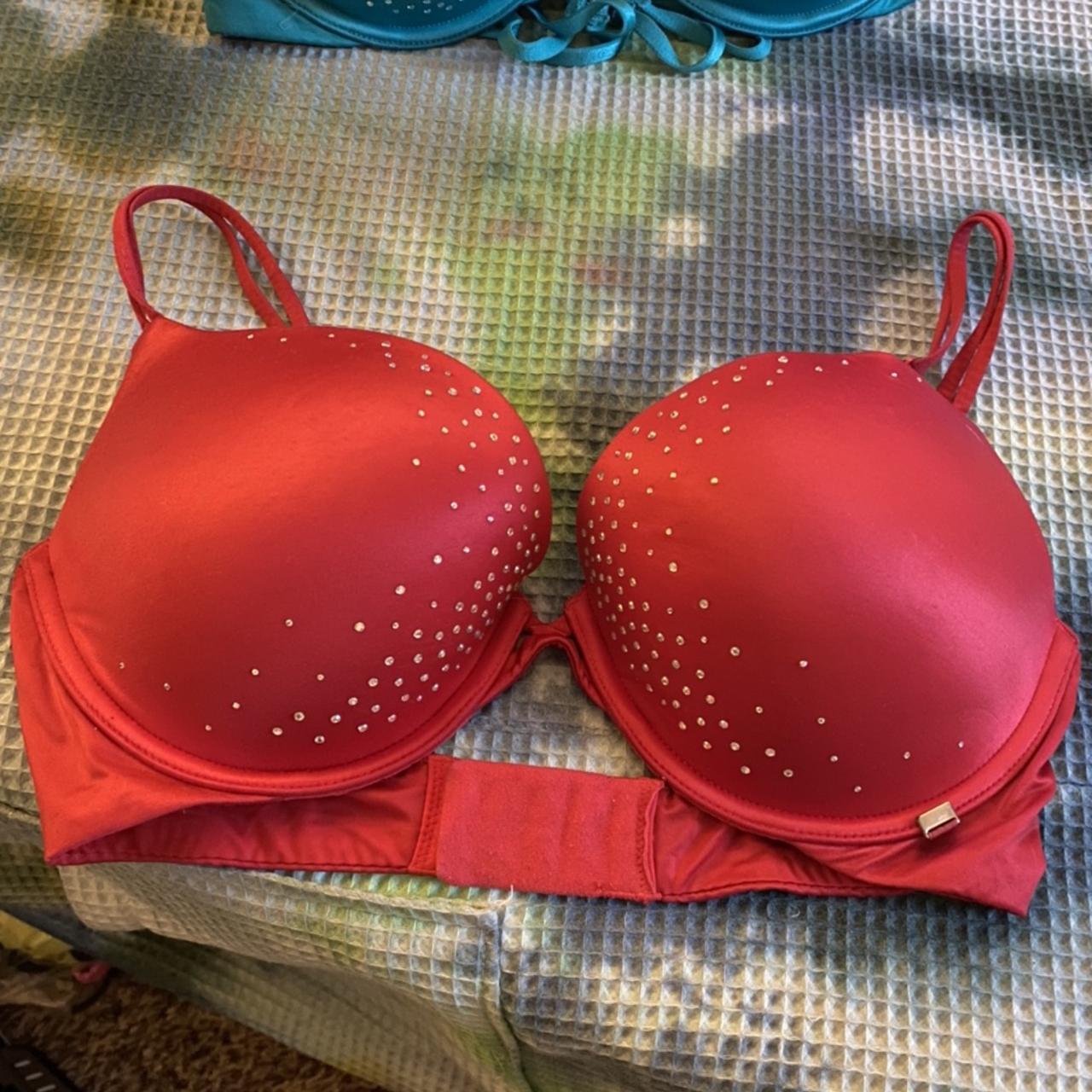 Victoria’s Secret Very sexy push up bedazzled