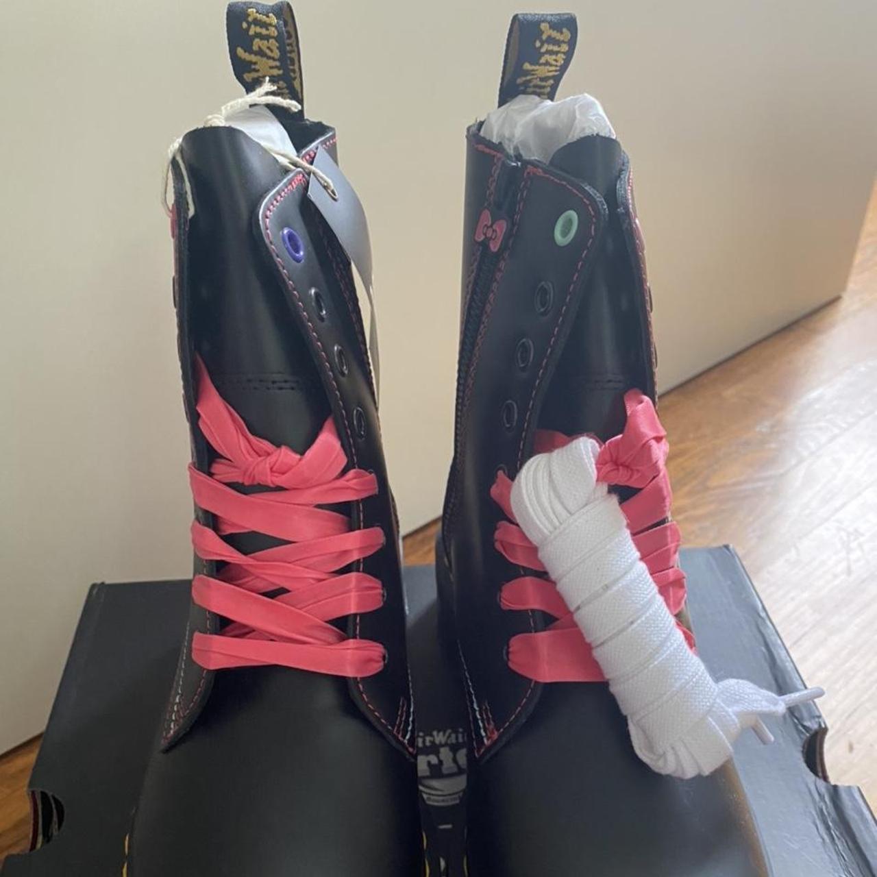 jadon women's hello kitty platform boots