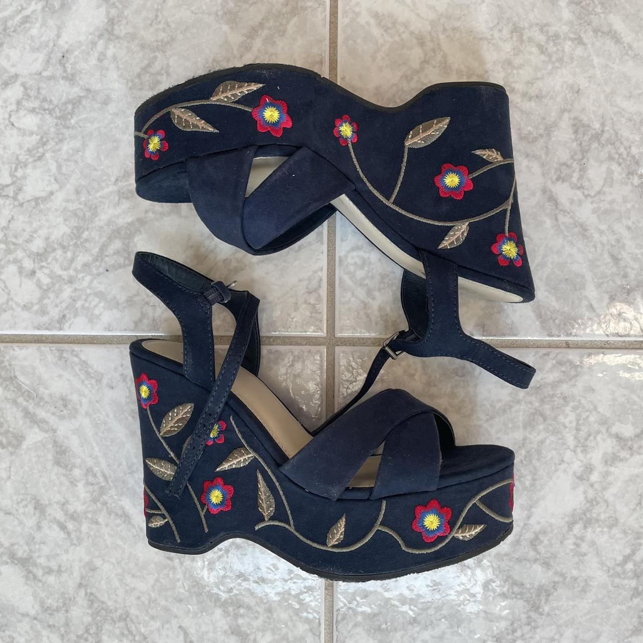 mia-brand-floral-embroidered-navy-blue-wedges-with-depop