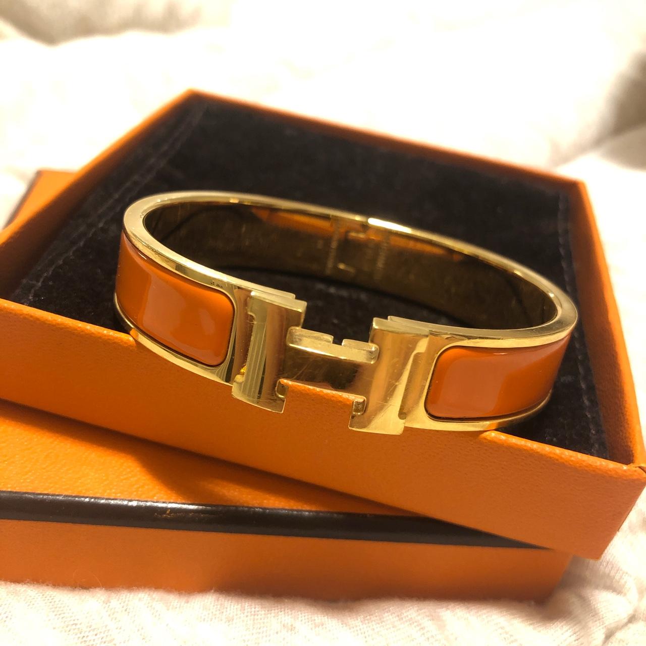 18k Cartier bracelet Used Flexible on the price - Depop