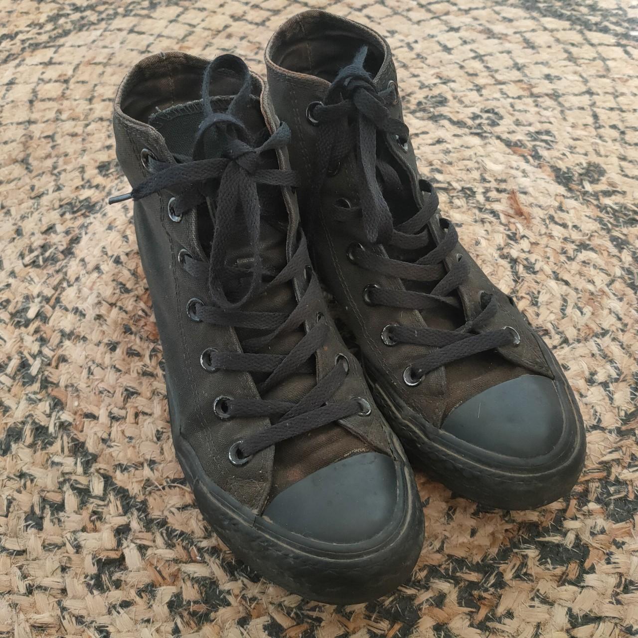 Black converse Well worn - Depop