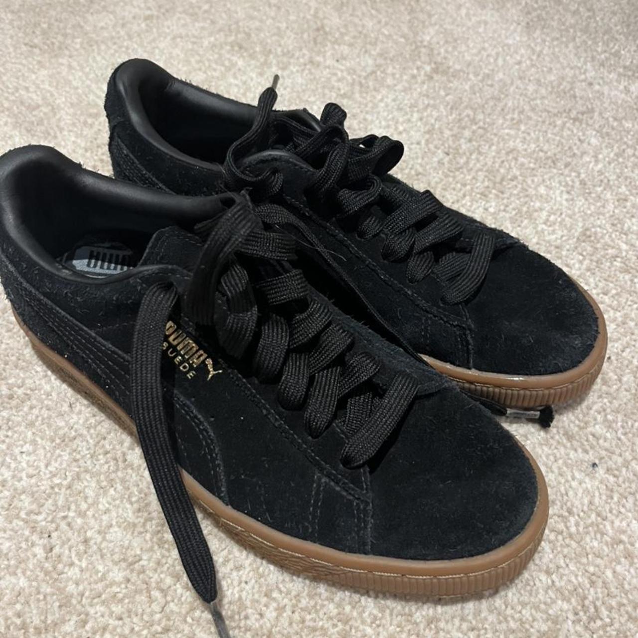 Black pumas with gum sole Size 4 Slight wear due... - Depop