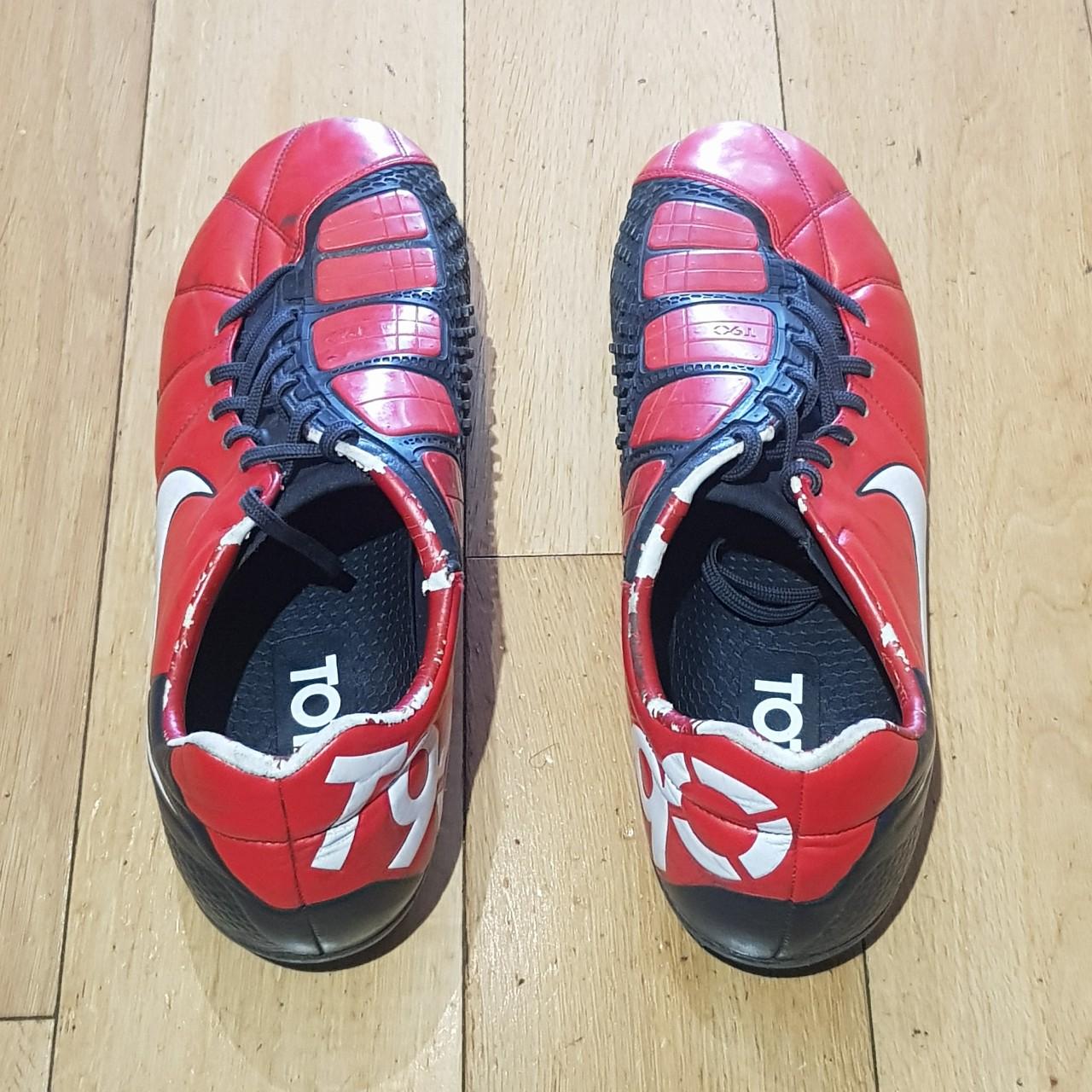 T9 trainers on sale