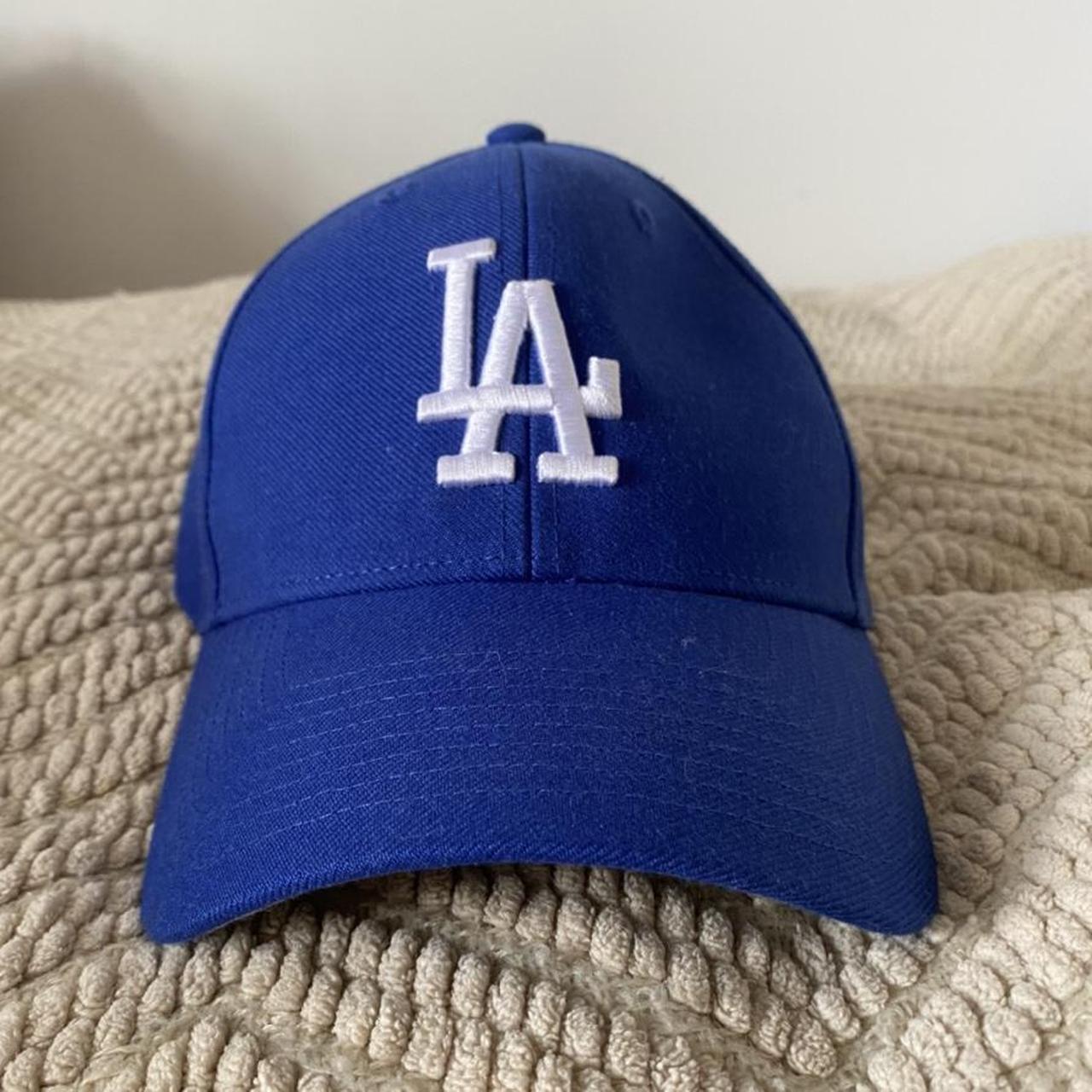 blue LA cap So cute and on trend In great condition,... - Depop