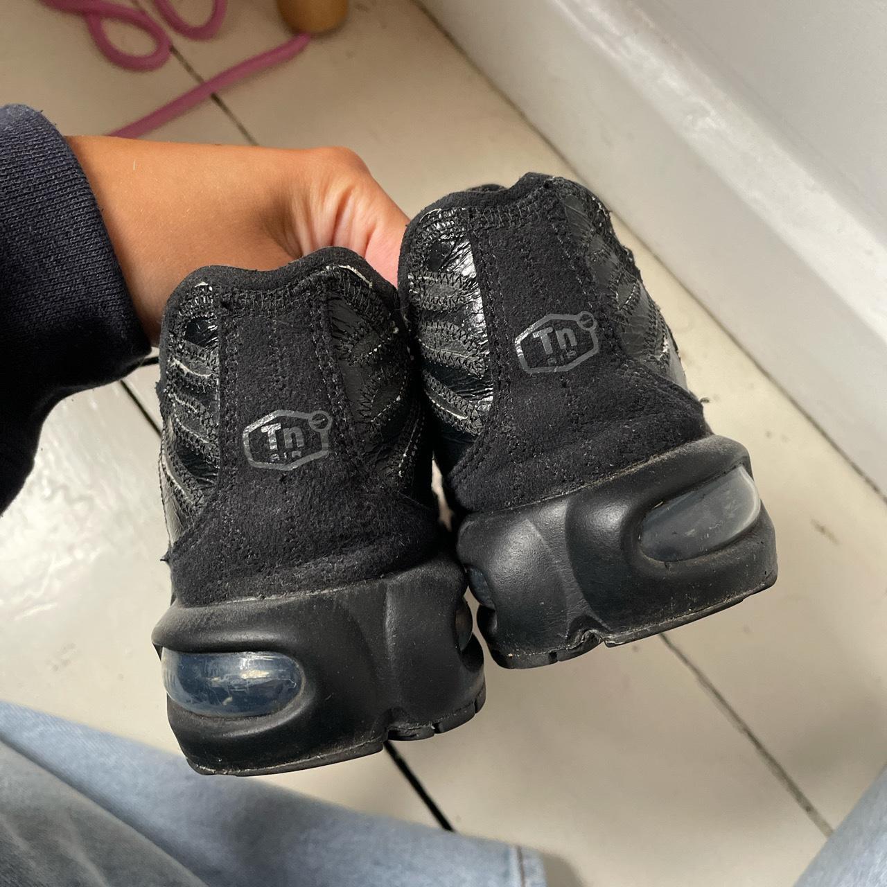 tns laces