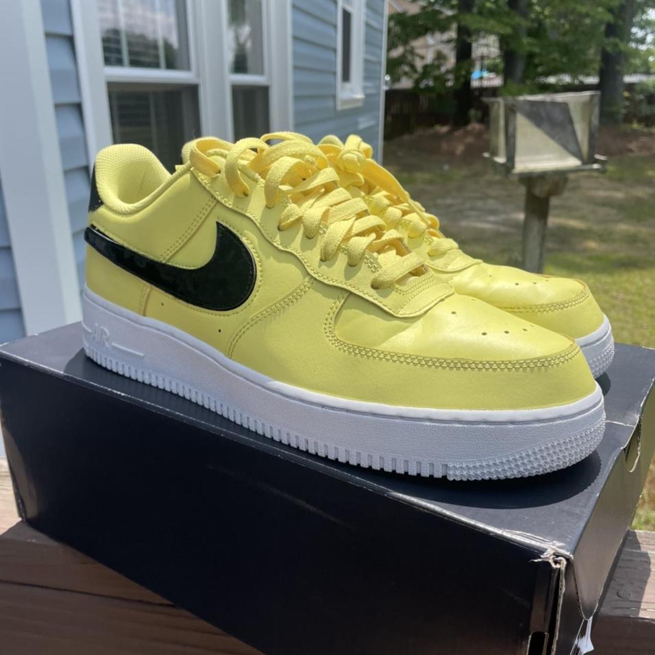 Air force 1 low best sale yellow pulse