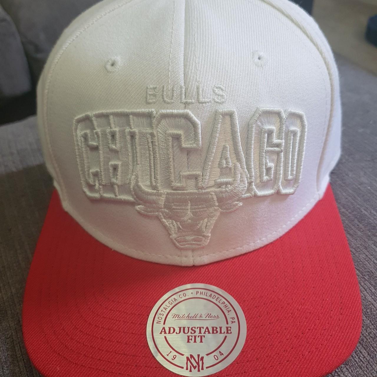 mitchell and ness bulls championship hat