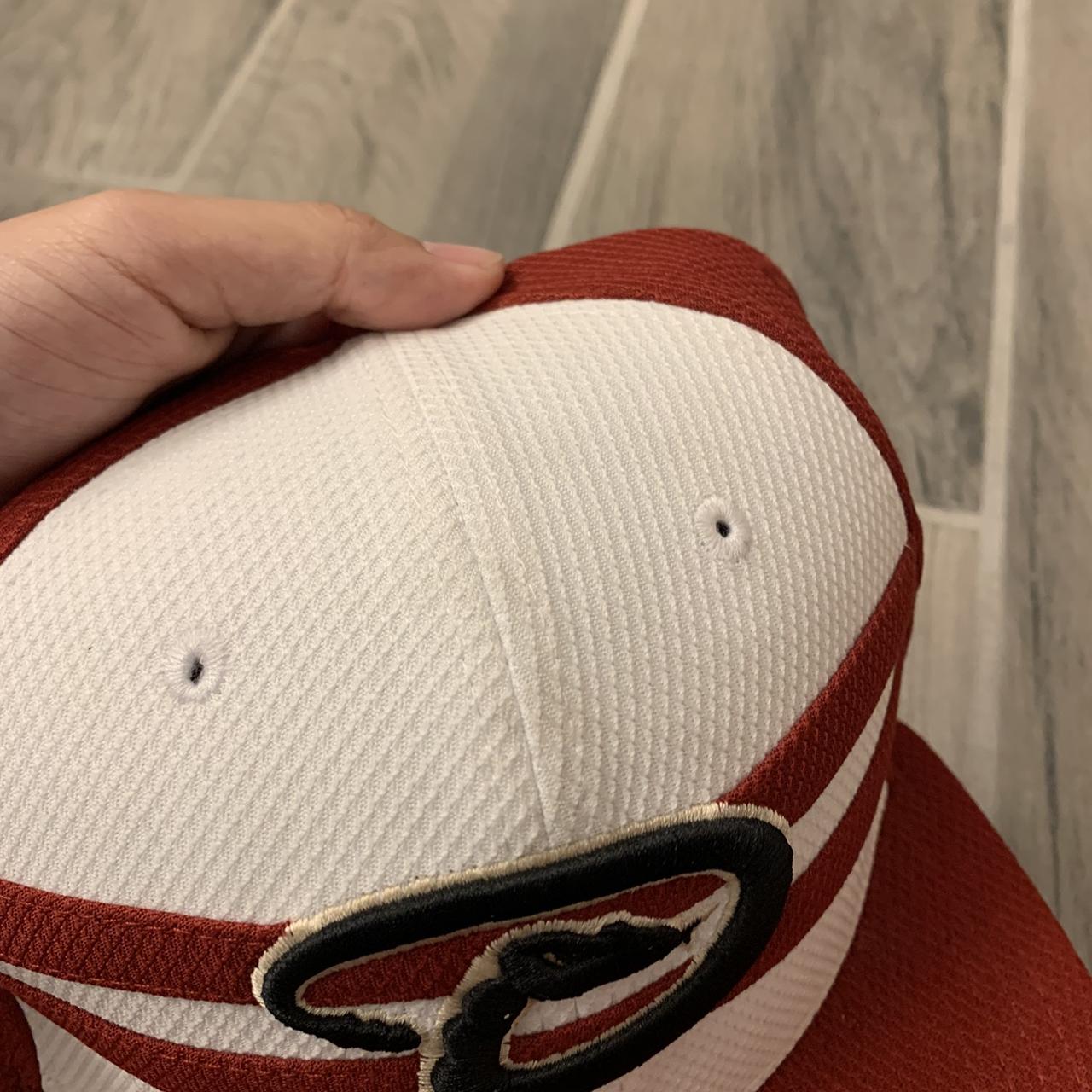 Diamondbacks fitted New Era Hat size 7 w/ small... Depop