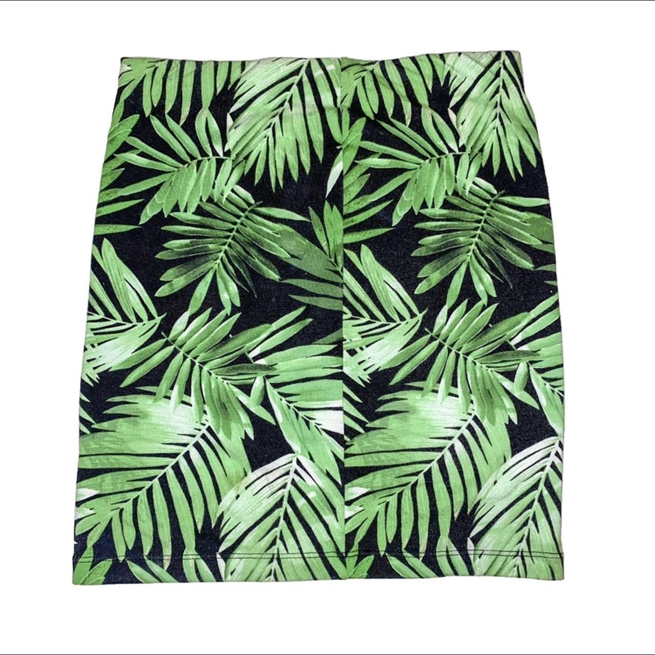 XXI Green Palm Leaf Floral Skirt US S... - Depop