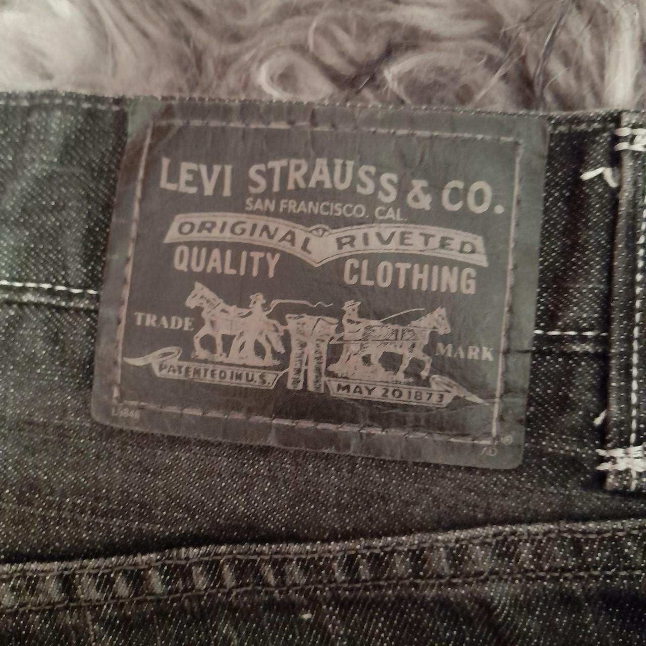 Mens Levi loose straight jeans, only worn once so... - Depop