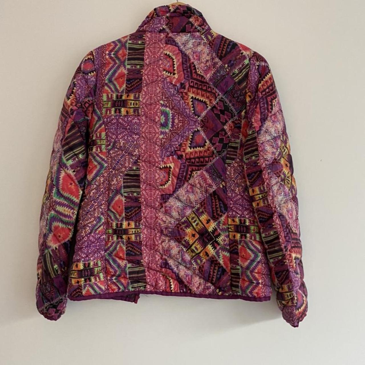 Amazing groovy print retro puffer jacket Size S best... - Depop