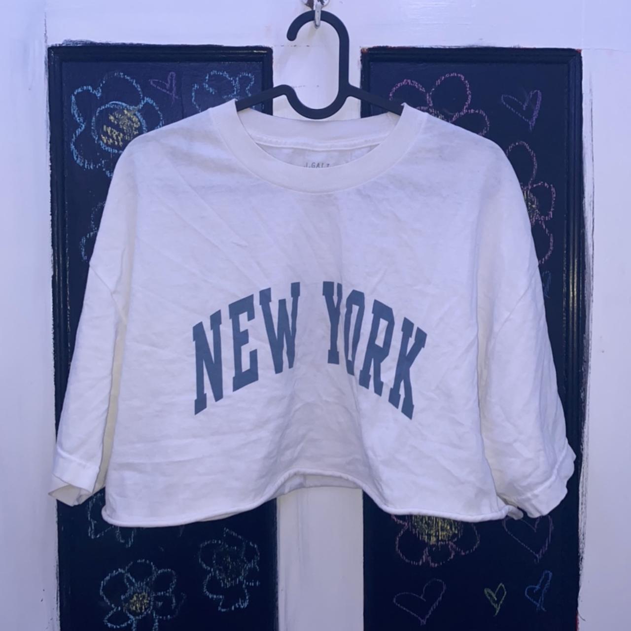 Brandy Melville New York cropped t-shirt! this is in... - Depop