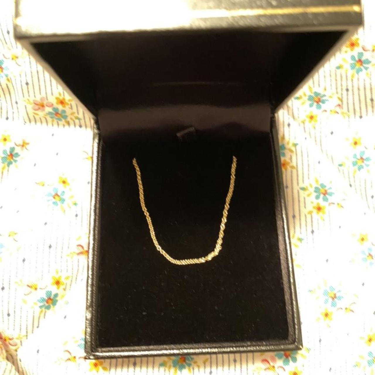 XIV Karats Beverly Hills plain 14K solid gold chain.... - Depop