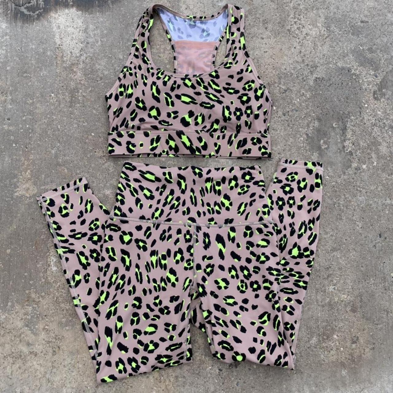 Fabletics cheetah print 2024 set