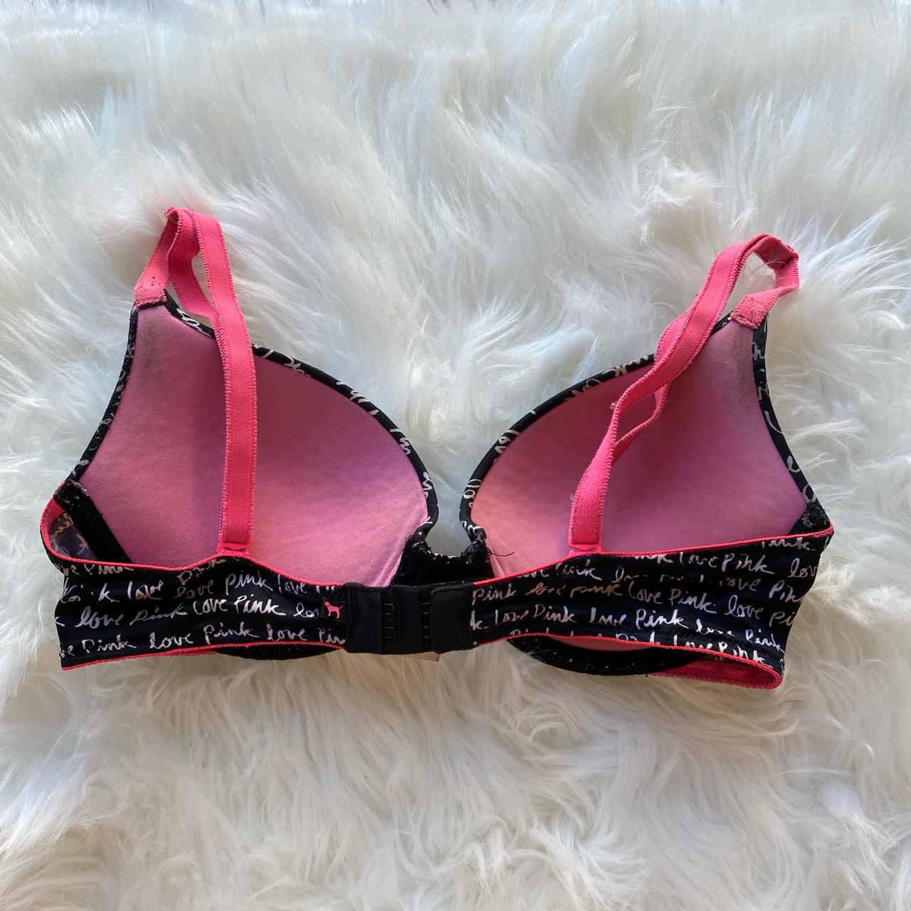VS push-up bra has been used before is in great - Depop