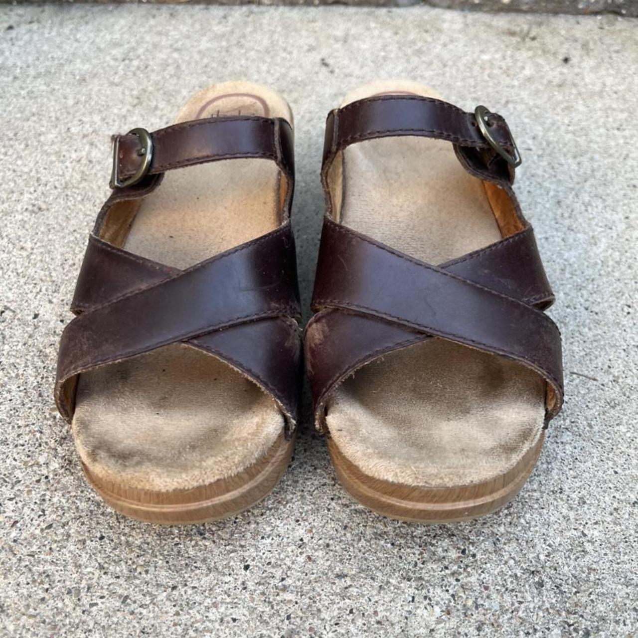 🪴brown chunky wooden platform sandals🪴 Pm me with... - Depop