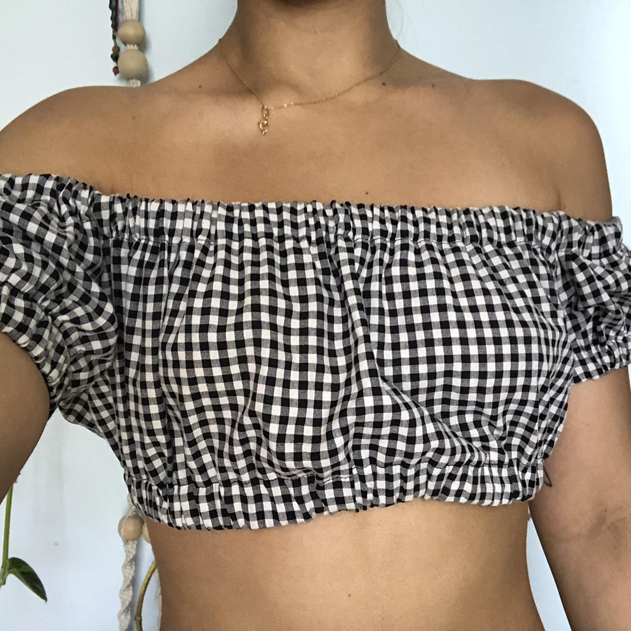 #OMWEEKEND #OMIGHTY off the should crop top. Super... - Depop