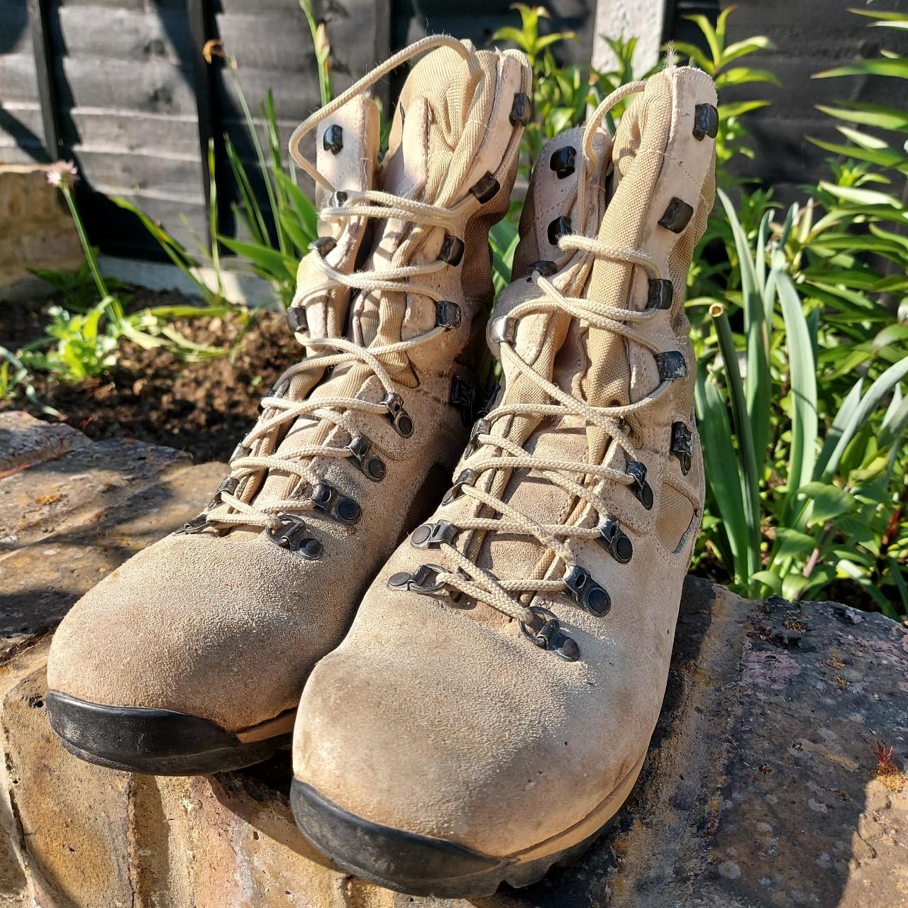 Altberg Desert boots size 6 Vibrant soles Used for Depop